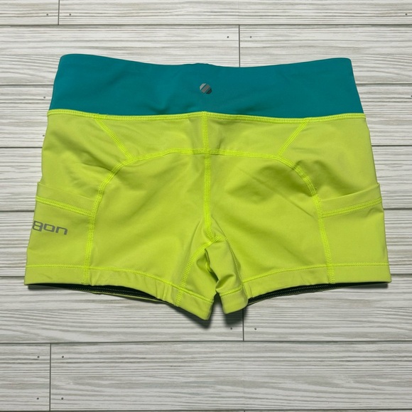 NEW Octagon UFC Women's Kinetic Training Shorts Workout Atheltic Lime small - Picture 4 of 5